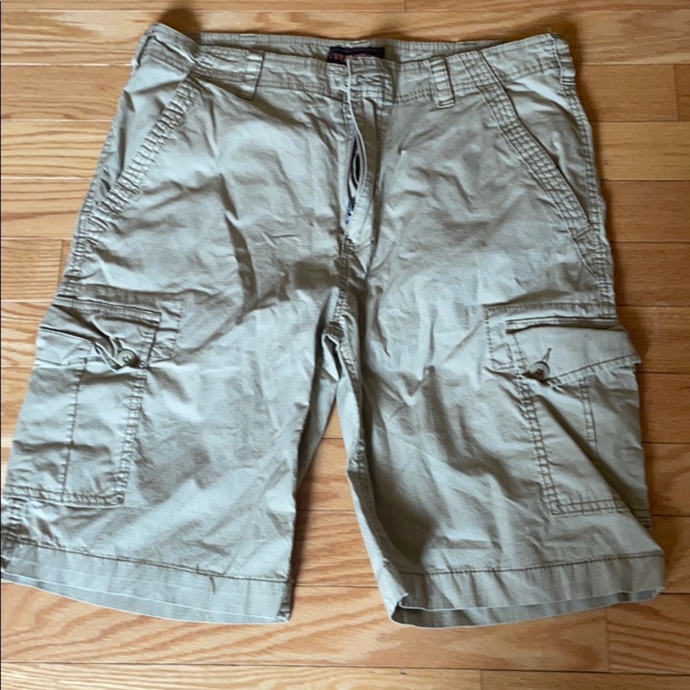 Men’s shorts size 34